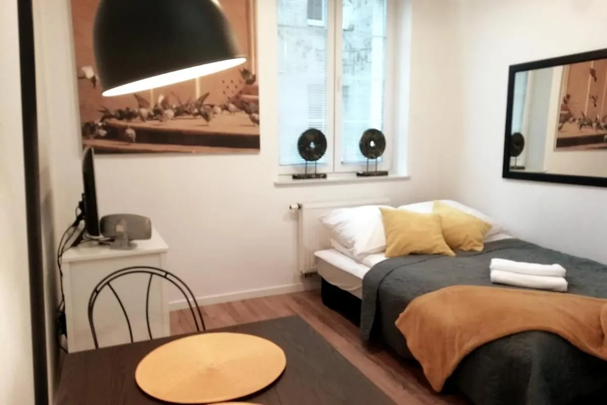 Skawinska Street Apt Krakow Daire
